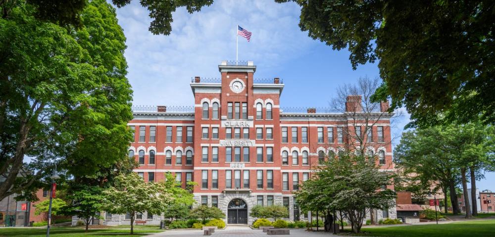 Campus Clark University