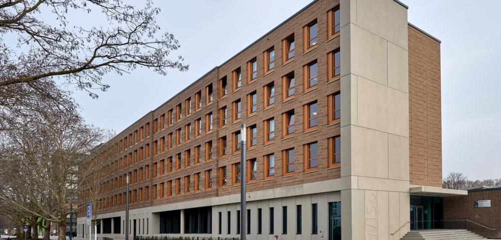 BSc Finance and Management– Cologne Business School, Germany